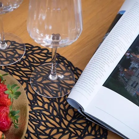 Sunny Elza フヴァル