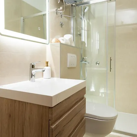 アパート Sunny Elza フヴァル