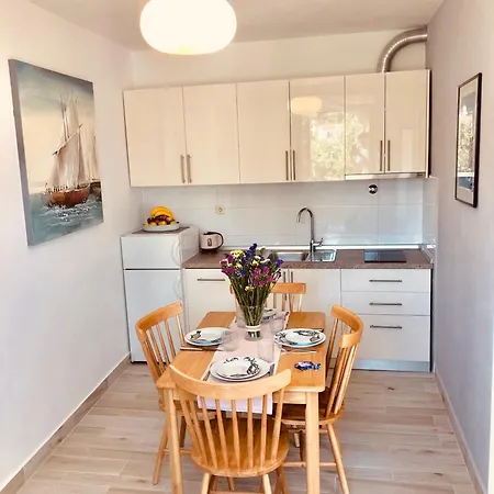 アパート Sunny Elza フヴァル