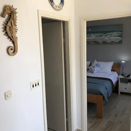 Sunny Elza Apartment
